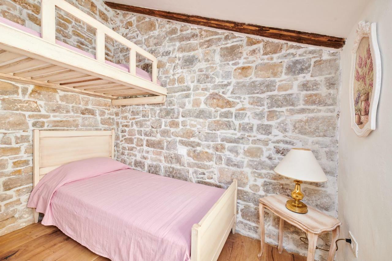 Villa La Boutique Grožnjan Exterior foto